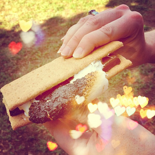 Toasty Treat #campbondfire #yumminess #marshmallow #smores #hersheys #chocolate #mmmm