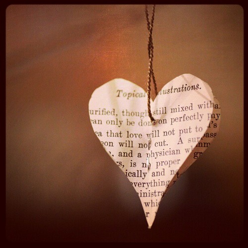 Book heart mini Valentine's ornaments... tutorial coming...