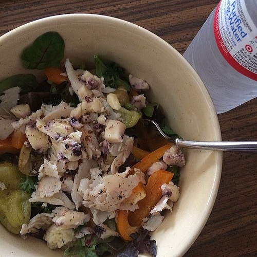 Day 2 #17daydiet (Lunch: chef salad with Boars Head turkey, blueberry cheese, olive medley, orange sweet peppers, parsley, and organic spring mix)