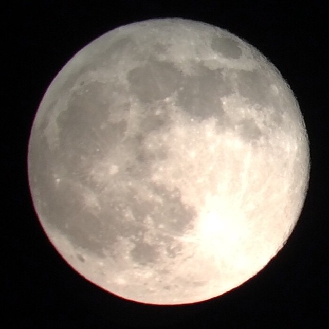 Moon via iPhone through Scope @sprittibee