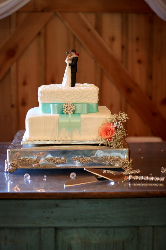 Wedding Cake Longview Texas via Sprittibee Photography