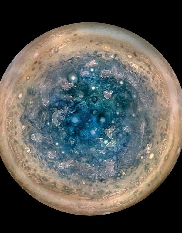 Juno Probe Jupiter from Above